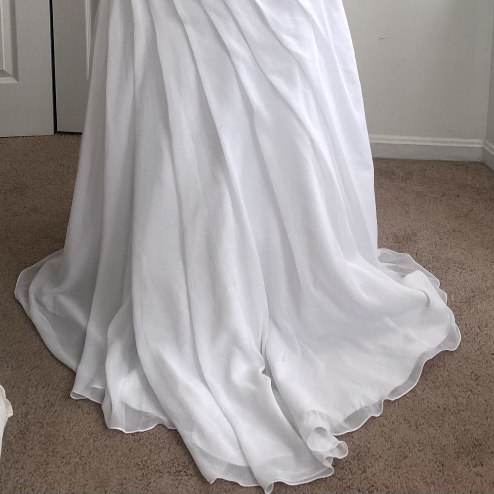 Size 18 David’s Bridal Wedding Dress White